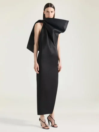 Abito da sera in raso con dettaglio fiocco