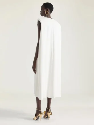 Abito in crêpe cady con mantella