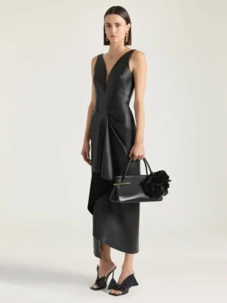 Abito lungo avvolgente in pelle