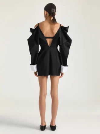 Abito mini sartoriale con spacchi in lana