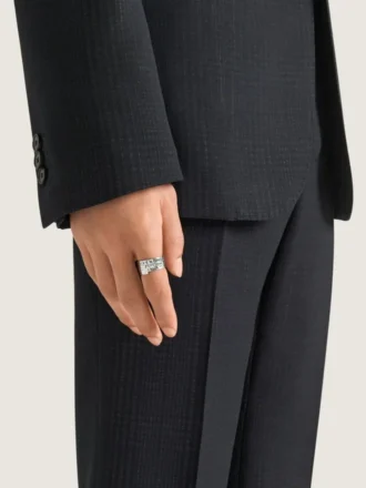 Anello Givenchy Tape in metallo e smalto