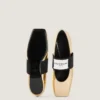 Ballerine squadrate in pelle effetto specchio Ballerine squadrate in pelle effetto specchio