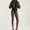 Bomber corto con collo a scialle in pelle e zip Bomber corto con collo a scialle in pelle e zip
