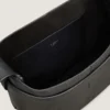 Borsa hobo media con cintura in pelle martellata