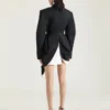 Giacca in lana con dettaglio drappeggiato Giacca in lana con dettaglio drappeggiato