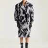 in jacquard di lana con stampa animalier in jacquard di lana con stampa animalier