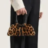 Mini borsa Antigona East-West in pelle effetto leopardo Mini borsa Antigona East-West in pelle effetto leopardo