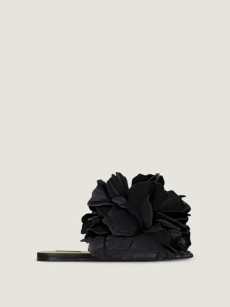 Mules piatte Boudoir in pelle con petali di rosa