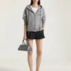 Felpa con cappuccio e zip in lana e cashmere Felpa con cappuccio e zip in lana e cashmere