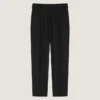 Pantaloni in lana a righe sottili dal taglio morbido Pantaloni in lana a righe sottili dal taglio morbido
