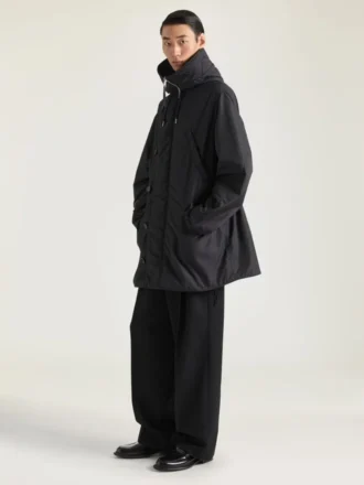 Parka con cuciture couture