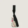 Pochette da sera con ricami floreali e fiocco Pochette da sera con ricami floreali e fiocco