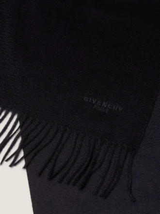 Sciarpa Givenchy Paris in cashmere Sciarpa Givenchy Paris in cashmere